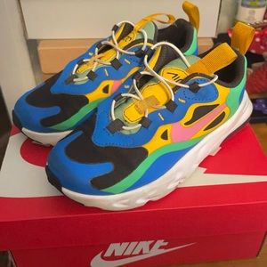 Nike color way air maxx 70